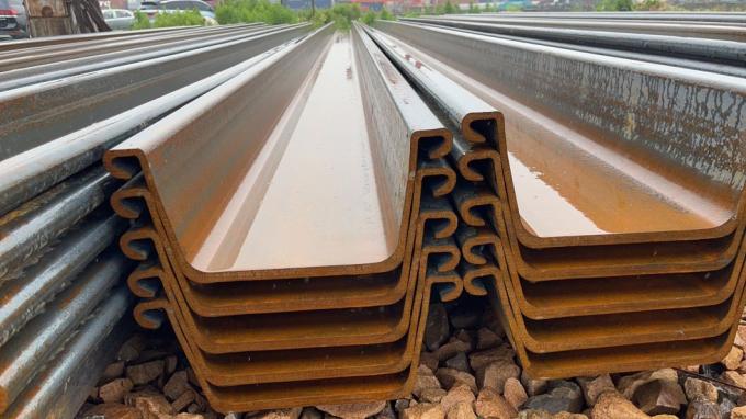 كومة صفائح فولاذية مشكلة على البارد 600 مم ASTM A36 4